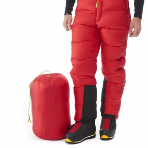 Mono de esquí para hombre con bloques de color rojo y azul, relleno de plumón, cortavientos, con capucha, cierre de cremallera, tecnología impermeable, 160g, personalizable - Product Image 4