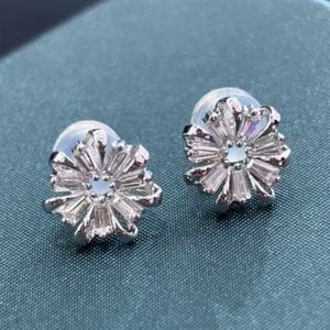 High Quality <b>Stud</b> <b>Earrings</b> 18K White Gold Lab Grown Diamond HPHT For Women Classic Luxury <b>Fine</b> Jewelry Round Brilliant Cut Pair - Product Image 2