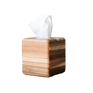 Boîte à mouchoirs en bois rectangulaire au design moderne, support de table autoportant pour la maison et le bureau, porte-lingettes - Product Image 1