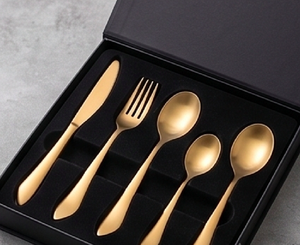 Ensemble de couverts en acier inoxydable finition miroir doré, élégant, compatible lave-vaisselle, pour événements de restauration et usage en cuisine - Product Image 6