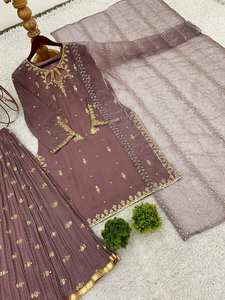 Ensemble haut et pantalon palazzo en chiffon fantaisie avec imprimé réversible, broderie, travail de sequins et perles, et dupatta CHIKU 77626 - Product Image 5