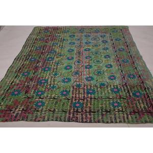 ผ้าห่มกันธาซูซานีวินเทจ ทำมือจากผ้าฝ้ายปักลายดอกไม้สไตล์โบโฮอินเดีย ซักได้ เป็นมิตรกับสิ่งแวดล้อม ใช้คลุมเตียงหรือตกแต่ง - Product Image 1