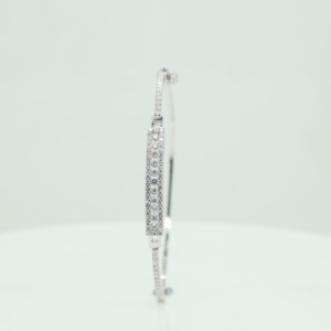 กำไลข้อมือเงินแท้ 925 ประดับมอสซาไนต์ แบบสั่งทำขายส่ง ดีไซน์ทันสมัยระดับไฮเอนด์ สำหรับผู้หญิง พร้อมใบรับรอง - Product Image 4