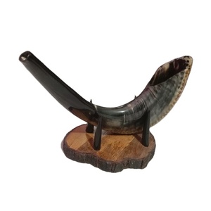 Cuerno de carnero pulido Shofar Tamaño mixto Estilo animal Artesanías naturales hechas a mano - Product Image 3