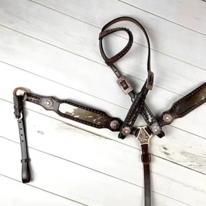 Ensemble de têtière et de peitorale en cuir Hairon de qualité supérieure avec conchos, équipement d'équitation fait main, équipement équestre durable - Product Image 2