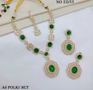 Ensemble de bijoux de créateur AD Polki : collier, boucles d'oreilles pendantes et mang tika, fait main, pour mariée et fêtes, pour femmes, vente en gros - Product Image 5