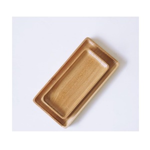 Plato de Madera Decorativo para Servir, Diseñado para Mejorar el Entretenimiento en el Hogar y la Experiencia Gastronómica - Product Image 1