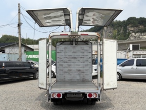 Camioneta <span class=keywords><strong>Bongo</strong></span> 3 Blanca Usada, Camión <span class=keywords><strong>de</strong></span> Carga, Diésel, Manual, Volante a la Izquierda, Transporte, Auto Usado Coreano, <span class=keywords><strong>Segunda</strong></span> <span class=keywords><strong>Mano</strong></span>, 2018 - Product Image 5
