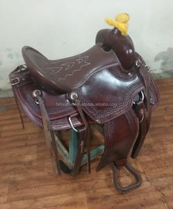 Sillín de montar a mano de aspecto elegante hermoso Western Horse Pleasure Trail hecho de cuero real con juego de tachuelas a juego - Product Image 5