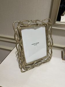 Wholesale Luxury Metal Picture <b>Frame</b> With Custom Packaging Options For Global Export Distributors Retailers - Product Image 1