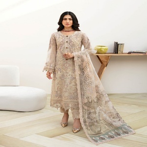 Collection de mariage en mousseline de soie 3 pièces de luxe pour adultes, broderie lourde pour femmes, Ramsha CHEVRON 8, costumes à col prêt à l'emploi - Product Image 6