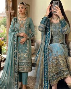 Salwar Kameez en soie bleue pour femmes, longueur au sol, tenue ethnique indienne traditionnelle avec broderie dorée, style mariage - Product Image 4