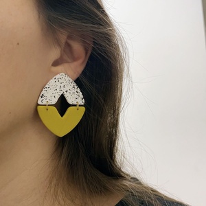 Modernos Pendientes Colgantes de Resina Artesanal con Diseño de Hadas, Hechos a Mano, Color Personalizado, Estilo Artístico, de Artizon Studio - Product Image 6