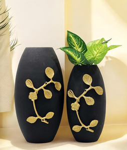 Juego de Jarrones de Metal Contemporáneos con Diseño de Hojas Doradas, Hechos a Mano, Resistentes al Óxido, para Bodas y San Valentín - Product Image 3