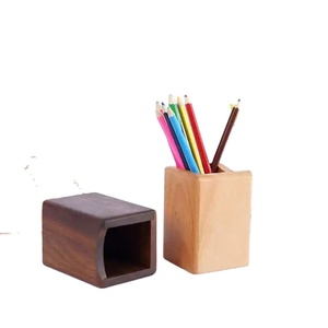 Porte-stylo en bois fait à la main de haute qualité élégant accessoire d'école de boîte à stylo poli ou signe mural pour les étudiants - Product Image 5