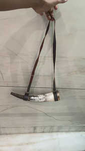 Belleza de lujo en nórdico Tallado a mano Pulido Limpiado y sellado Cuerno que sopla de buey con correa de cuero Cuerno que sopla de búfalo real - Product Image 3