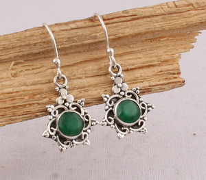 Natural Green Onyx <b>Earrings</b> 925 Sterling <b>Silver</b> - Vintage Victorian Style Emerald Green Gemstone <b>Dangles</b> - B2B Wholesale Jewelry - Product Image 3