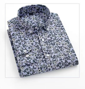 Camisas Casuales Sólidas para Hombre con Tela de Poliéster de Peso Medio, Manga Corta y Ajuste Cómodo - Product Image 2