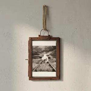 Cadre photo rectangulaire en métal/verre Artisan Design PF1070, affichage vertical, décoration murale, qualité supérieure - Product Image 1