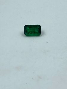 Pierre précieuse élégante en émeraude taille coussin, pierre libre 0,51 carats 4x6MM pour la fabrication de bijoux - Product Image 3
