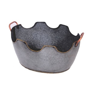 Maceta de Metal Galvanizado Oscuro con Asa, Hecha a Mano, Ecológica, Personalizada, Decoración de Jardín Interior y Exterior, Macetas para Flores - Product Image 6