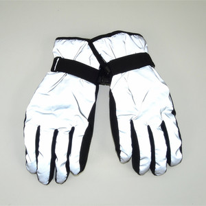 Guantes de esquí con dedos completos, blancos y negros, de poliéster, con cierre de gancho y bucle, unisex, para actividades al aire libre en invierno - Product Image 1