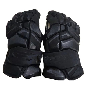 Gants de hockey sur glace en cuir suédé de qualité supérieure avec fermeture auto-agrippante pour la protection des adultes, confort durable, prêts pour le jeu - Product Image 5