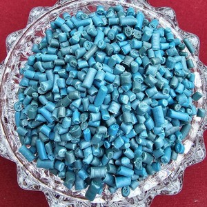 Granulés de PEHD vierges naturels de qualité tuyauterie, matière première pour soufflage et injection, coupés 10mm, bleus, prix usine Thaïlande - Product Image 1