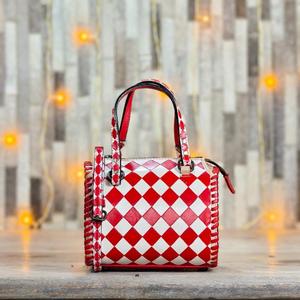 Bolso de Mano de Lujo a Cuadros Rojos y Blancos, con Asa Superior y Cierre de Cremallera - Product Image 2