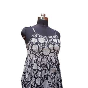 Vestido Midi Bohemio de Punto 100% Algodón, Cuello en V, Estampado Floral, Sin Mangas, Silueta Ajustada para Fiestas de Verano - Product Image 4