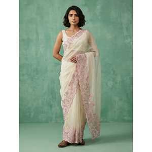 Sari de Seda Chanda Pura con Elegante Bordado Floral, Trabajo Schiffli Resham Zari, Borde Calado, Estampado Floral Moderno y Decorativo - Product Image 5