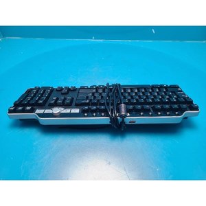 DELL SK-8135 Usado como está, piezas de equipos semiconductores antiguos - Product Image 1