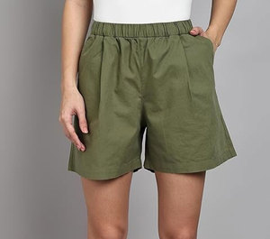 Pantalones Cortos Pippa para Mujer, Ligeros, del Mejor Material, con Forma Elegante, Perfectos para Clima Cálido, Uso Diario - Product Image 1