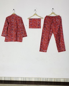 Conjunto de Pijama de Algodón Estampado a Mano para Mujer, Ropa de Dormir con Estampado Floral, Cuello Camisero, Conjunto de Tres Piezas - Product Image 3
