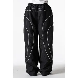 Conjunto Deportivo Reflectante para Hombre, Chaqueta Cortavientos Negra, Personalizable con Logotipo, de Poliéster Impermeable, Ecológico y Ligero, con Cierre - Product Image 3