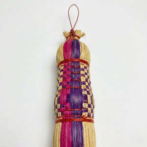 Mini Escoba Ecológica, Duradera, Clásica, Hecha a Mano con Material Natural de Plantas, Cerdas de Fibra de Palma sin Aditivos, Mango de Bambú, para Pisos y Exteriores - Product Image 3