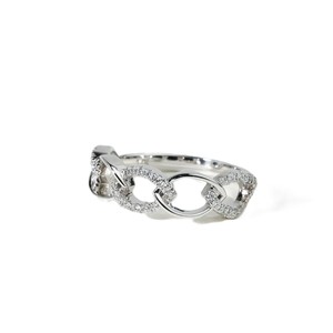 Bague en or massif 10K/14K/18K avec diamant de laboratoire rond certifié IGI, couleur DEF, clarté VVS/VVS, forme marquise torsadée, certifiée IGI - Product Image 4