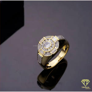 Bague ronde dorée avec détail de pierre scintillante pour les grossistes en bijoux - Product Image 2