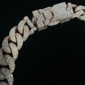 สร้อยคอแบบ Cuban Miami ประดับเพชร Moissanite รับรองโดย IGI ของขวัญหมั้นสุดหรู สไตล์ฮิปฮอป เงินแท้ 925 ขายส่ง - Product Image 4