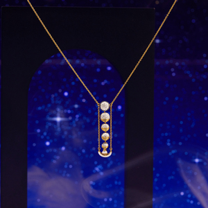 Collar con Colgante de Diamantes en Forma de Esfera con Cadena de Eslabones - Product Image 3