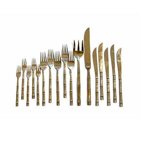 Services de couverts en acier inoxydable ton chaud, hauteur de table, pour fêtes – Écologiques, personnalisables, qualité supérieure, rehaussent l'harmonie de la table - Product Image 5