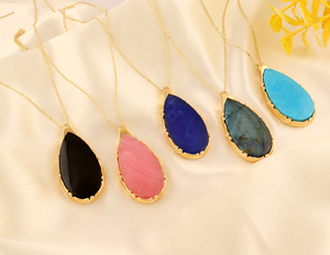 จี้รูปหยดน้ำเคลือบทอง 18k ดีไซน์โดดเด่น หรูหรา สง่างาม เหมาะสำหรับขายส่ง เป็นของขวัญวันเกิดหรืองานแต่งงานสำหรับผู้หญิง - Product Image 3