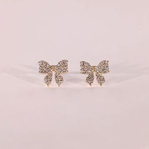 Boucles d'oreilles uniques en or avec diamants de laboratoire, nœud papillon, 0,25 carat total, E VS, en platine 950, articles de prestige - Product Image 6