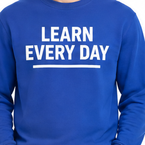 เสื้อสเวตเชิ้ตคอกลมสีน้ำเงินรอยัลแบบ OEM สั่งทำพิเศษ พิมพ์ลาย Bold Learn Every Day สไตล์ลำลอง - Product Image 3