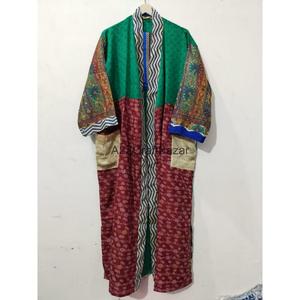ชุดคลุมกิโมโนผ้าไหมสไตล์โบฮีเมียนวินเทจสำหรับผู้หญิง ดีไซน์ลายปะติด แขนยาว ความยาวเต็มตัว ปิดด้วยเชือกผูก ผลิตจากผ้าไหมแท้ 100% - Product Image 2