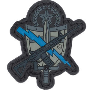 Patch en PVC souple 3D pour vêtements, logo et étiquette en caoutchouc brodés sur mesure, pressés à chaud, patchs en caoutchouc pour vêtements - Product Image 1