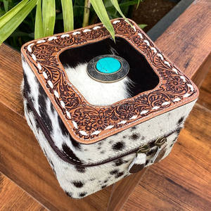 2024 luxe en gros en cuir repoussé à la main grande boîte à bijoux haute qualité concepteur cuir de vachette voyage bijoux organisateur étui - Product Image 4