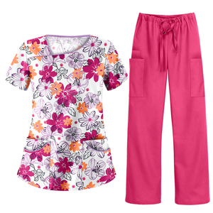 Uniformes Médicos con Estampado Floral, Uniformes de Doctor Unisex, Uniformes de Enfermería - Product Image 1