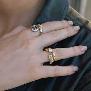 Bague de cocktail ajustable de haute qualité en argent sterling 925 plaqué or 14 carats, design minimaliste, faite à la main pour femmes chrétiennes - Product Image 2