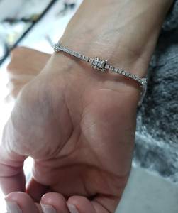 สร้อยข้อมือเทนนิสประดับมอสซาไนต์คุณภาพสูงขนาด 2 มม. ลายดอกไม้ เงินแท้ 925 ชุบโรเดียม ผ่านการทดสอบเพชร เหมาะสำหรับเป็นของหมั้น - Product Image 6